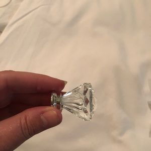 2 “crystal” drawer pulls with screws